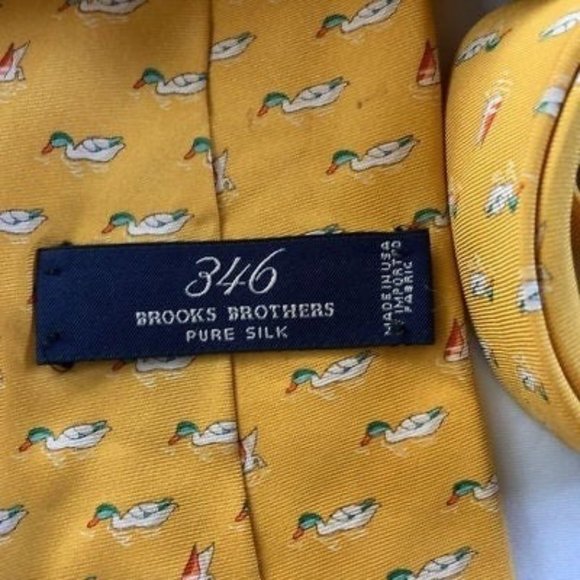 Brooks Brothers 346 Mens Tie Yellow Ducks - Picture 4 of 4